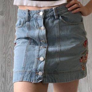 Embroidered Demin Skirt with buttoned front